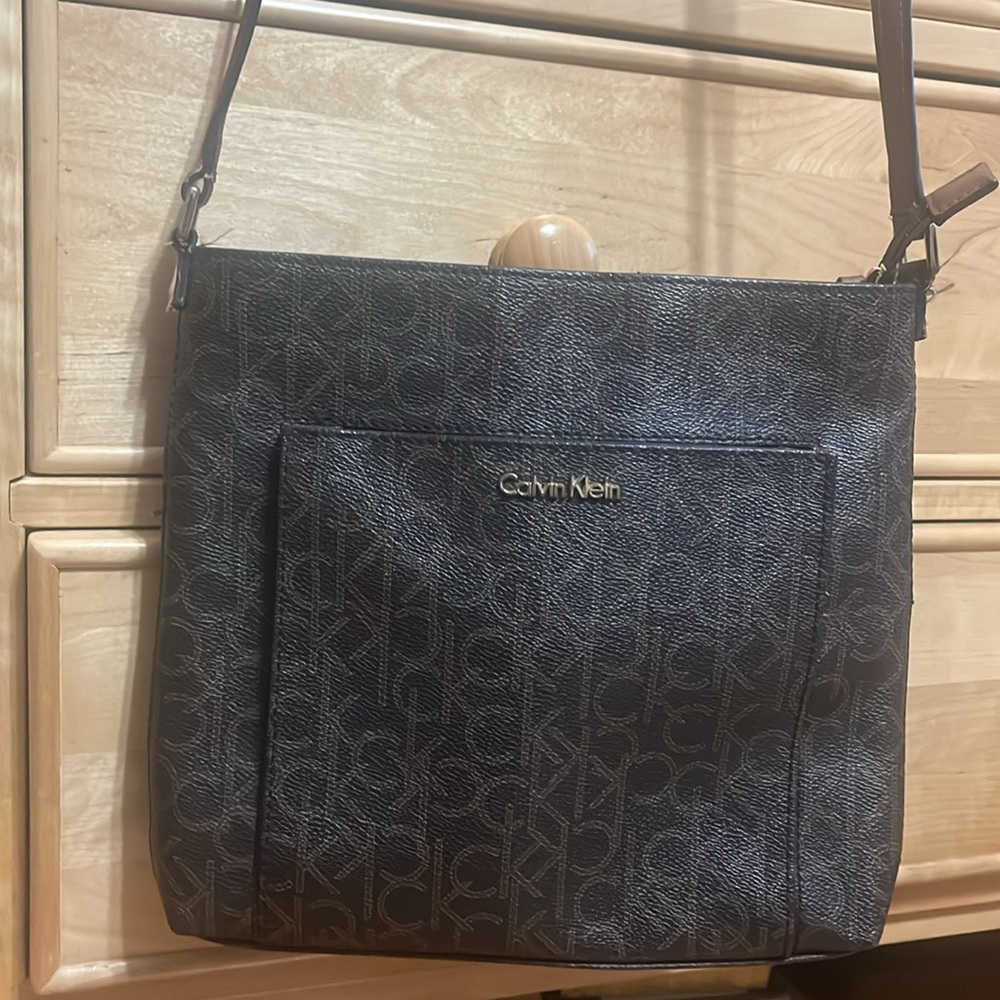 Calvin Klein purse with adjustable crossbody strap